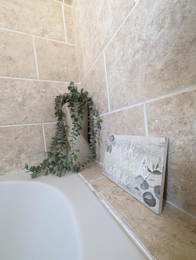1 Bedroom Flat In جرافسيند المظهر الخارجي الصورة