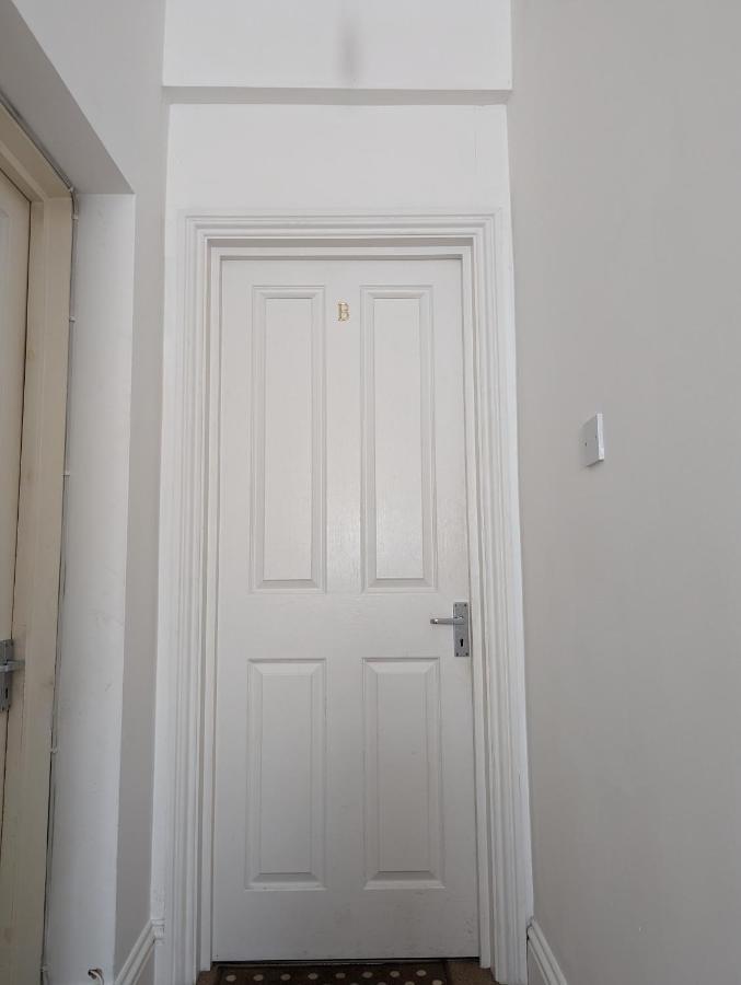 1 Bedroom Flat In جرافسيند المظهر الخارجي الصورة